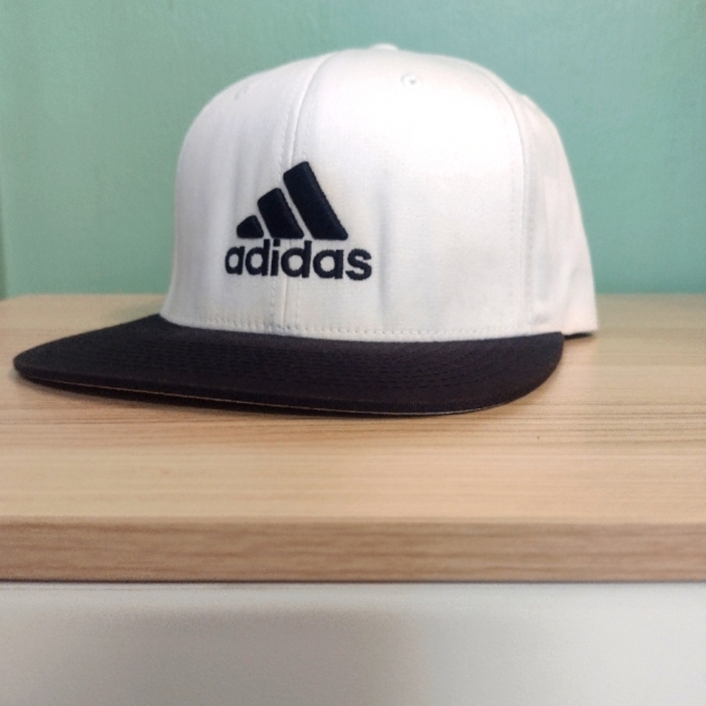 Adidas Flat Bill Snapback Hat - Picture 13 of 13